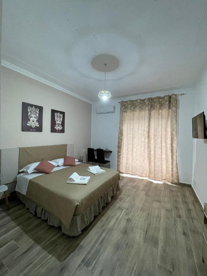 A Bone Guest House Catania Exterior photo